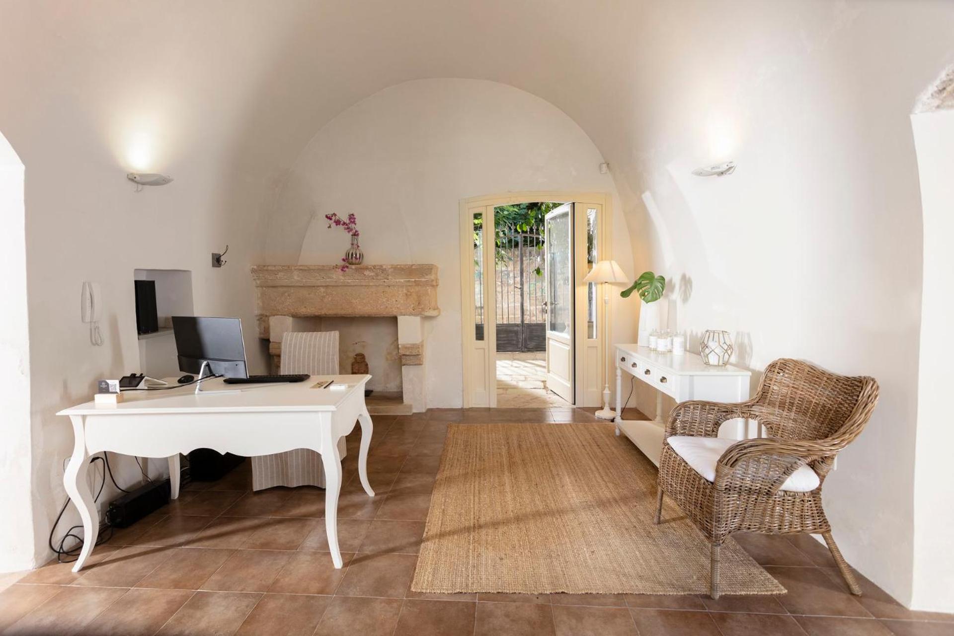 Bed and Breakfast Don Alfonso Dimora D'Epoca Ракале Экстерьер фото