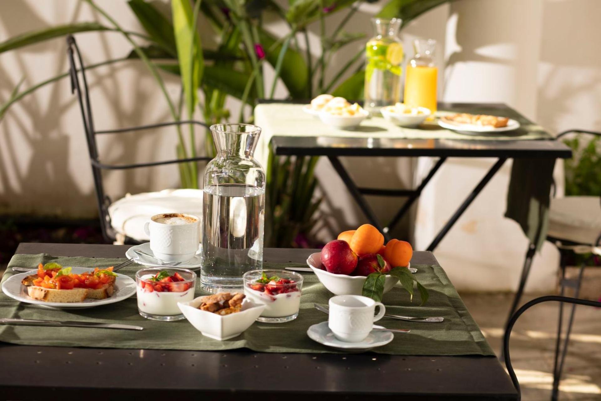 Bed and Breakfast Don Alfonso Dimora D'Epoca Ракале Экстерьер фото